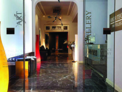  HIGH TECH EN 10 IDIOMAS