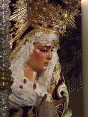 SOLEMNE MISA EN HORNOR DE MARÍA STMA. DE LAS ANGUSTIAS CORONADA EN LA HERMANDAD SACRAMENTAL LOS GITANOS EN SEVILLA