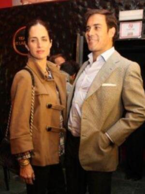 Francisco Rivera, con su novia Lourdes, feliz por la paternidad y la boda de su hermano pequeño