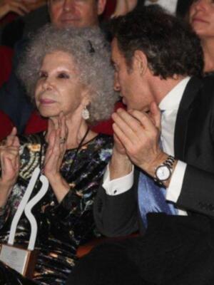 La duquesa de Alba premiada por Onda Cero