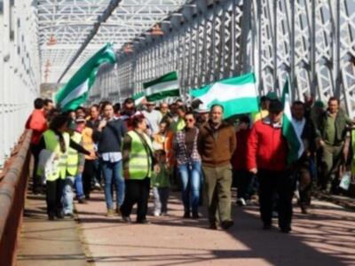 La Coalición partido Andalucista-Compromiso con Lora realizó la marcha reivindicativa por el arreglo de la carretera del veredón