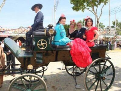 Numerosos personajes conocidos en Feria de Sevilla 2012