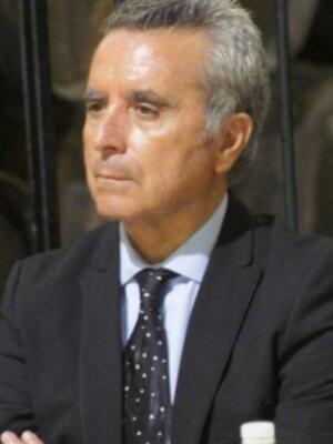 José Fernando recibe un millón de euros, herencia de Rocío Jurado de mano de su padre Ortega Cano