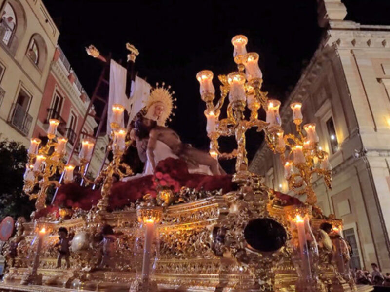  “Piedad Coronada”, el homenaje cinematográfico del Baratillo a la Virgen de la Piedad