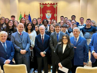 La Fundación Villacieros entrega 44 becas y ayudas a estudiantes y entidades sociales