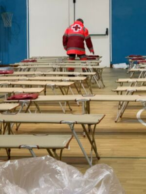 Cruz Roja incrementa su operativo de emergencias ante la borrasca Leonardo, con tres albergues más: dos en Arcos,  uno Puerto Serrano y la ampliación del de El Puerto de Santa María