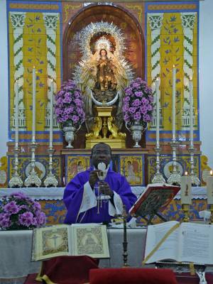 Solemne toma de posesión en la Capilla de la Santa Cruz del Rodeo de la Hermandad del Carmen de Calatrava
