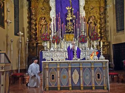  La Hermandad del Dulce Nombre de Jesús de Alcalá del Río,convoca a sus fieles al Solemne Quinario de Reglas
