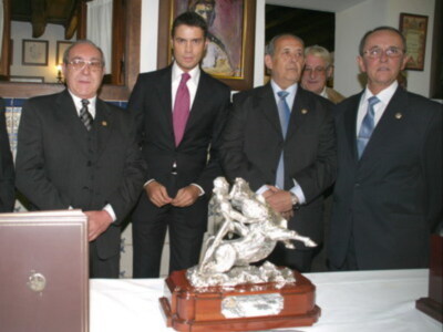 Finito de Cordoba recoge premio a triunfador de la Feria de Cordoba