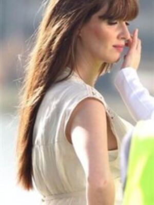 Paz Vega embarazadísima ha rodado en las calles de Sevilla el spot referendum andaluz