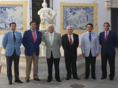 La hermandad de la Soledad de San Lorenzo colabora con los más necesitados