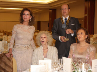 El Rotary Club de Sevilla, entregó el Premio Sevillana del Año 2010, a la Excma. Sra. Dª Isabel de León Borrero