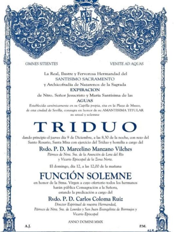 Imagen de un documento oficial con una decoración en el borde superior. Texto informativo sobre la celebración de un triduo solemne en honor a la Santísima Trinidad, incluyendo detalles sobre el lugar y las personas involucradas.