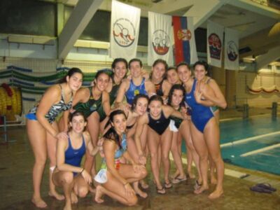 Digna derrota nazarena para iniciar la andadura en la LEN Trophy