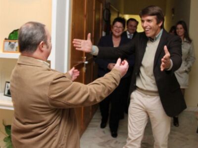 El cordobés y su mujer, dos personas solidarias, el presentó un festival para niños discapacitados y ella ha colaborado en el rastrillo   