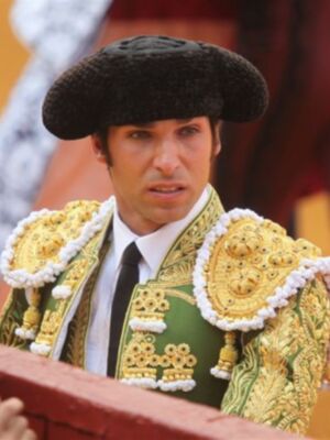 El abrazo de Fran Rivera y Cayetano en la maestranza