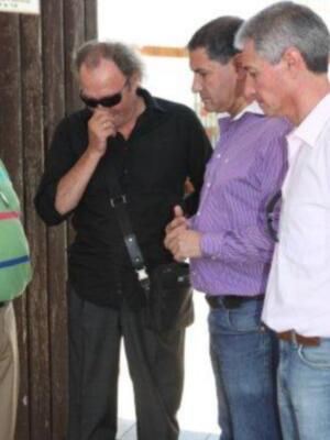 Amador Mohedano llevo flores para Rocío Jurado en el V aniversario de su fallecimiento