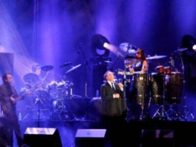 Julio Benítez el cordobés asistió a ver el concierto de su padrino julio iglesias en Lucena