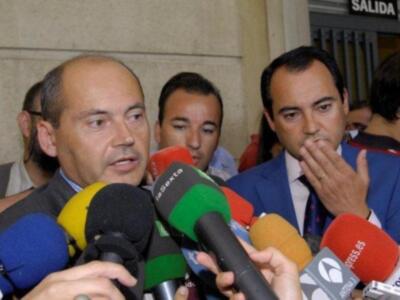 Ortega Cano sigue en silla de ruedas y tendrá que ser operado de nuevo el 14 de septiembre en Sevilla, esta vez de colon