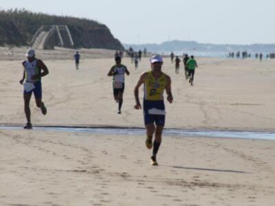 Gran éxito de participación en el triatlón de entreno celebrado el pasado domingo en las playas locales(Chipiona)