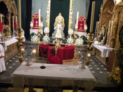 Besamano y Besapies de la Virgen de las Angustias de Alcalá del Río
