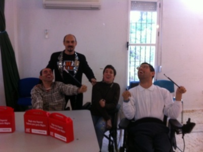 La fundación abracadabra llena Sevilla de magia e ilusión con los talleres para gente mágica, patrocinados por la fundación MAPFRE