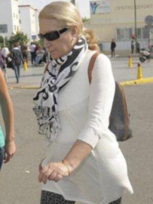 Gloria Mohedano pendiente del estado de salud y de los negocios de Ortega Cano que recibe el alta tras catorce días hospitalizado