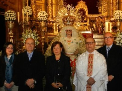 Los trasplantados hepáticos ante su patrona