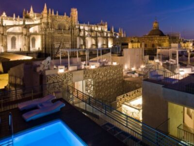 Planes Nochebuena y Fin de Año en EME Catedral Hotel (Sevilla)