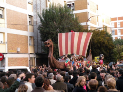 Los Reyes Magos repartieron ilusión por el barrio de Triana.