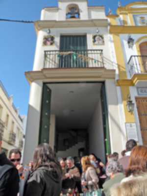 Presentación del tercer cartel de la Tertulia cofrade verde capirote de Alcalá del Río