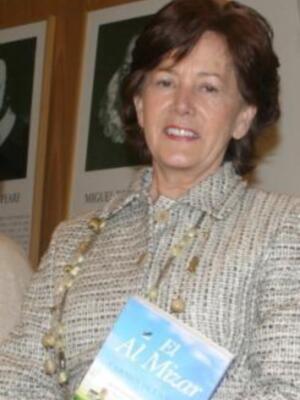 Carmen de la Rosa presenta su primera novela en Sevilla: "Lo que reivindico es la libertad y eso, te lo da la cultura"