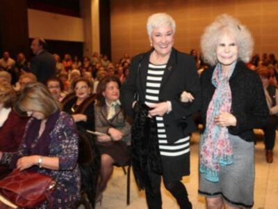 La duquesa de Alba preside desfile benéfico para la esclerosis múltiple