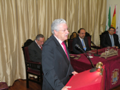 El cofrade Gabriel Solís Carvajal, pronuncio en el Ateneo Sevillano, el pregón de la Siete Palabras.