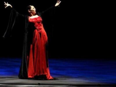 Sara Baras reaparece en  los escenarios tras ser madre