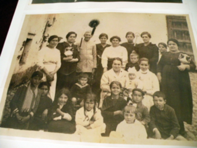 Galería de la Exposición grafica y fotográfica de la efeméride de los 200 años de cultos de Septenario de la Soledad de Alcalá del Río (Sevilla)