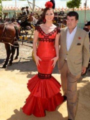 Numerosos personajes conocidos en Feria de Sevilla 2012