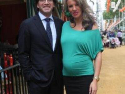 Numerosos personajes conocidos en Feria de Sevilla 2012