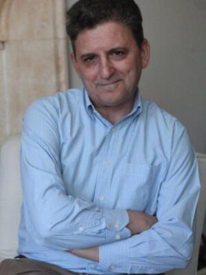 Francisco Correal escribe de "La ultima noche" en Diario de Sevilla