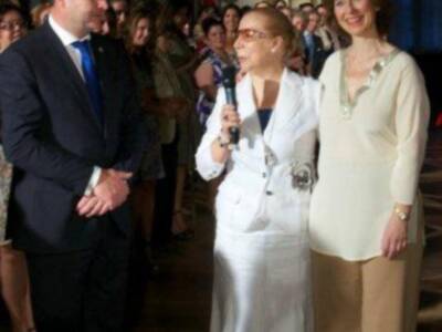 Laura Sánchez se viste de novia