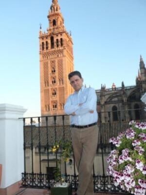Francisco Correal escribe de "La ultima noche" en Diario de Sevilla
