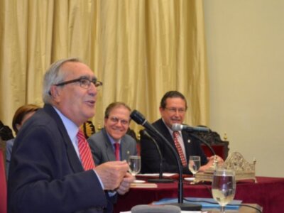 Fotografías de la conferencia celebrada el 22 de mayo en el Ateneo de Sevilla