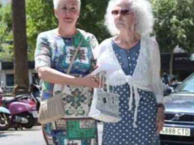 La duquesa  de Alba presidió la mesa petitoria de la esclerosis múltiple en Sevilla 