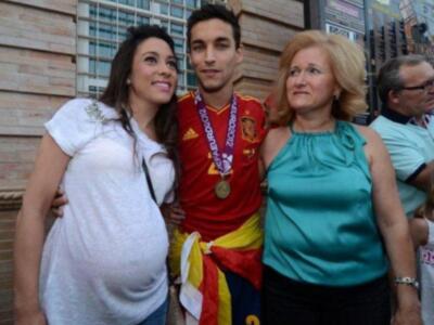 Jesús Navas, recibido como un héroe en su pueblo, Los Palacios