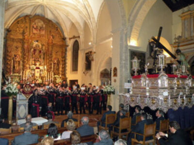 Sevilla.Concierto de marcha procesional de la A.M Dulce Nombre de Jesús de Estepa  en la Iglesia  Parroquial por la Hermandad del Nazareno de Alcalá del Rio.