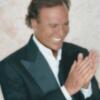 Julio Iglesias canto en Sevilla dos días antes de la boda de su hijo