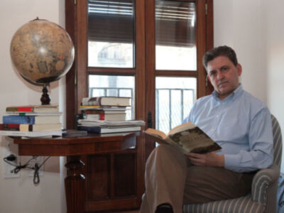 Francisco Gallardo entrevistado por María Esperanza Sánchez en Localia TV, por El Rock de la Calle Feria