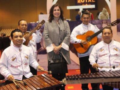 Carmen Martínez Bordiú inaugura el salón del caballo en Sevilla