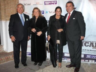 Alfonso Díez ejerce de duque de alba y entrega premio a Bo Derek