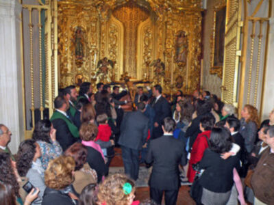Provincia. Procesión claustral de los titulares de la Hermandad de Vera-cruz de Alcalá del Río.